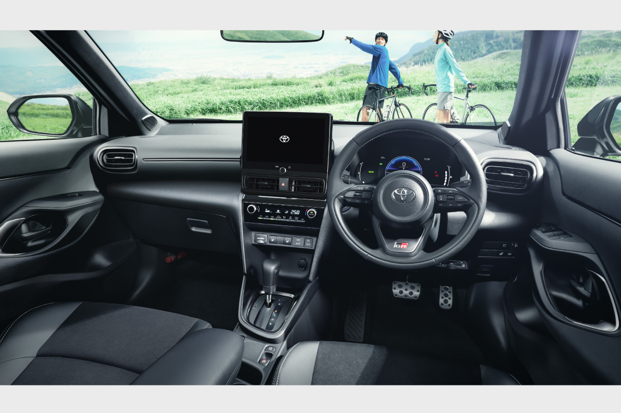 yariscross_grsport_img03