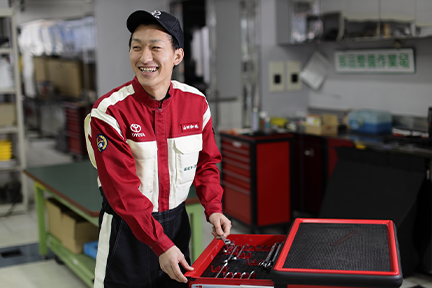 サービスエンジニア インタビュー  山口トヨタ自動車 採用